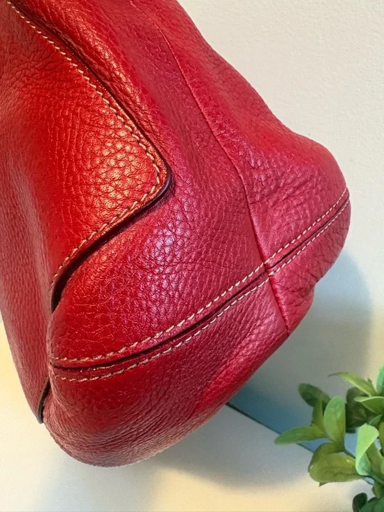 Bally Pebbled Leather Shoulder Bag EUC - Picture 5 of 10